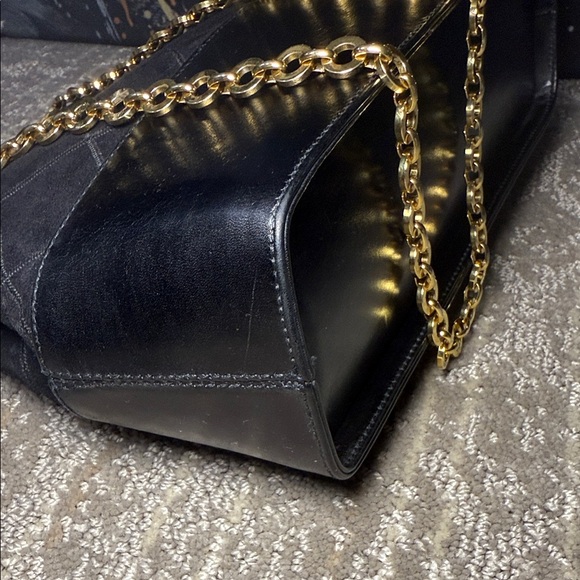 Salvatore Ferragamo Black and Gold Shoulder Bag - Picture 5 of 13